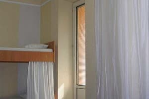 Хостел Пилигрим. Место в общем трехместном номере общий 5