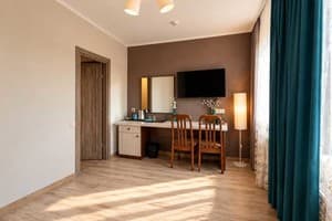 Готель Писанка Hotel & SPA. Люкс 6-місний двокімнатний 2