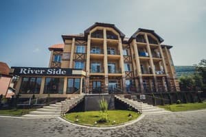 Отель RIVER SIDE