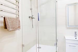 Апарт-готель Апартаменти біля залізничного вокзалу PICK HOME. Люкс двомісний Смарагдова студія 17