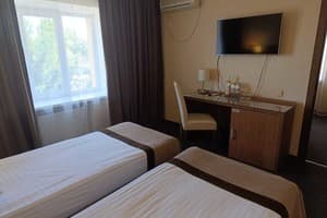 Отель Raziotel Кривой Рог. Люкс двухместный  4