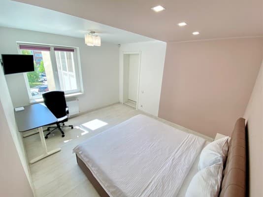 СВЕТ ЕСТЬ ВСЕГДА!
Лучшая трёхкомнатная квартира в центре 19