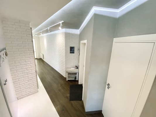 СВЕТ ЕСТЬ ВСЕГДА!
Лучшая трёхкомнатная квартира в центре 25