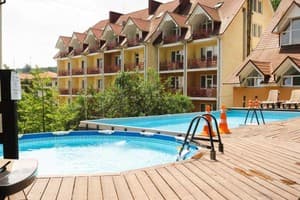 Солнечный 15