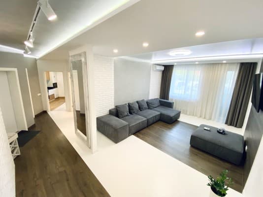 Трехкомнатная SKY HOUSE. Бесключевой доступ. (Район Подолья) 15