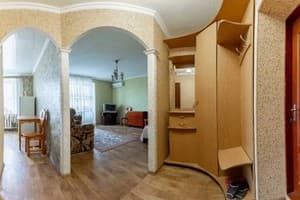 В центре на ул. Гагарина, 43 6