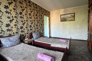 Квартира ViktoryHome на Космотавтов 26