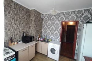 Возле парка Александрия ул. В. Стуса, 10 2