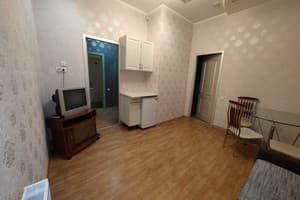 Отель Зирка. Люкс 4-местный двухкомнатный номер 6