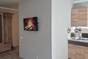 на проспекте Соборный, возле автовокзала 1