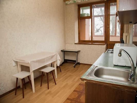 на ул. Александровской 95 6