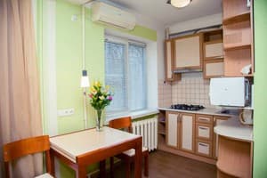 на ул. Независимой Украины 65б 2