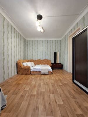 возле Березового сквера (обл. больница и госпиталь). Alex Apartments 10