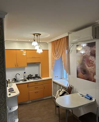 возле Березового сквера (обл. больница и госпиталь). Alex Apartments 2