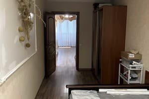 возле Березового сквера (обл. больница и госпиталь). Alex Apartments 4